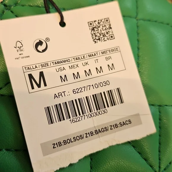 NWT Zara Medium Bag 9.5 x Sz 6.5 inches with gold Chain handle - Picture 5 of 5